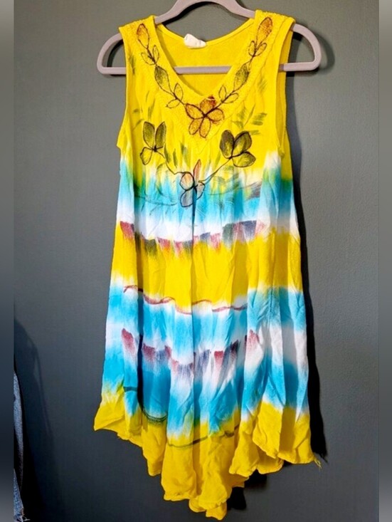 Beach By Exist Dresses & Skirts - Yellow & Blue Floral Tie-Dye Sleeveless Women’s Dress One Size💛